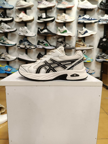 کفش آسیکس زنانه با رویه اسپیسر ضد آب